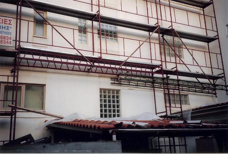 Custom-engineered scaffolding structure