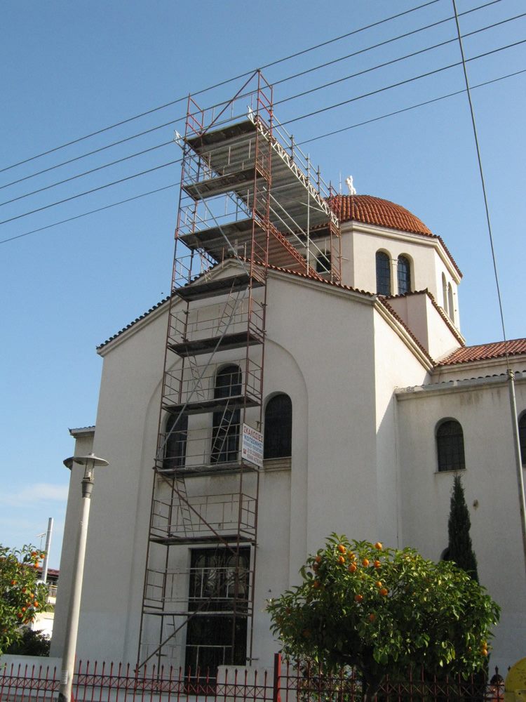 Exterior scaffolding on a church dome