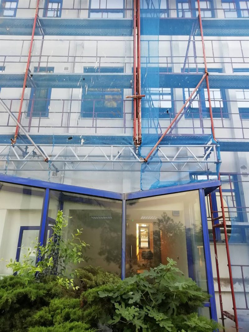 Scaffold bridge walkway