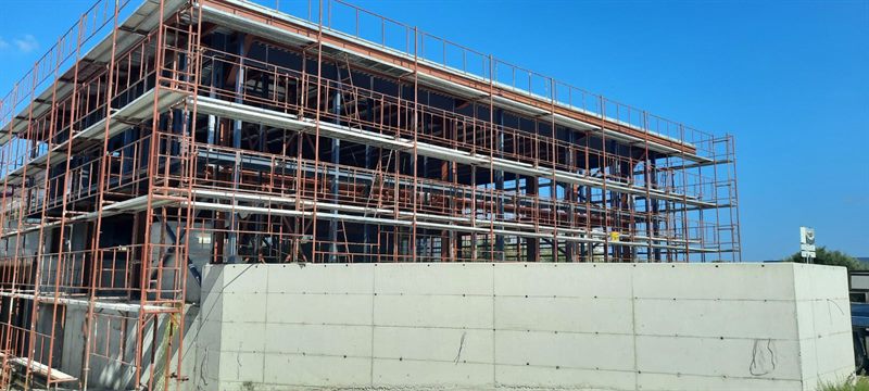 Facade scaffolding on an apartment building