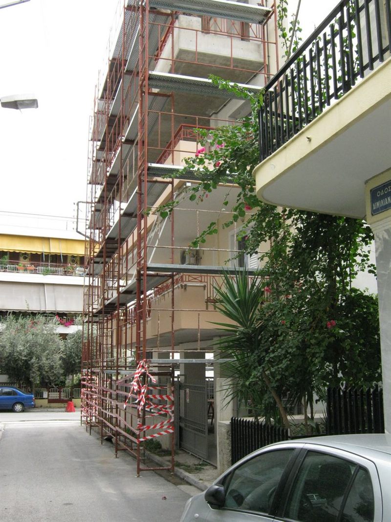 Facade scaffolding on an apartment building