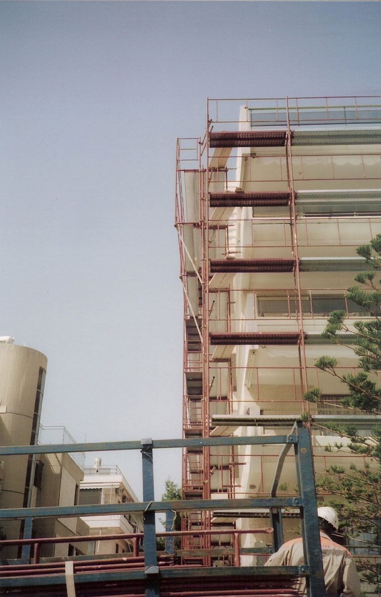 Facade scaffolding on an apartment building