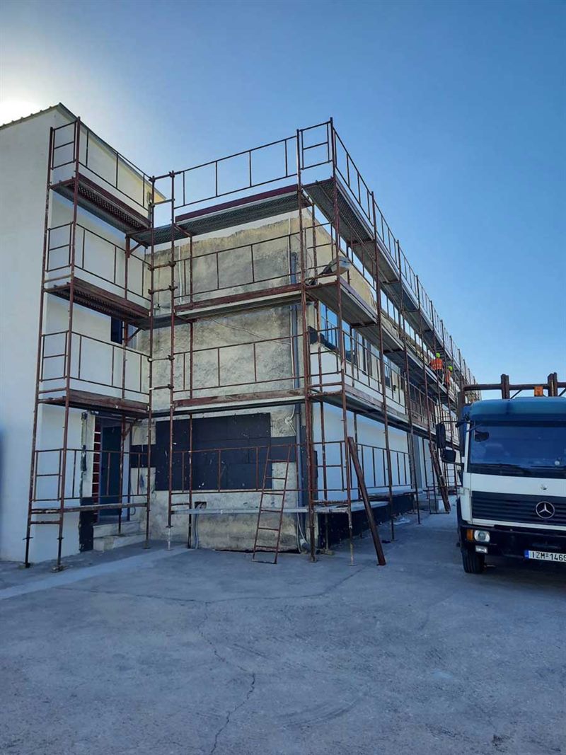 Scaffolding on a warehouse