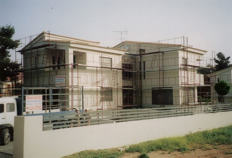 Scaffolding on a detached house