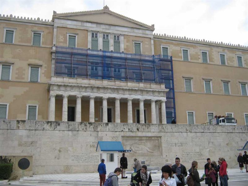 Σκαλωσιά στη Βουλή των Ελλήνων στο Σύνταγμα