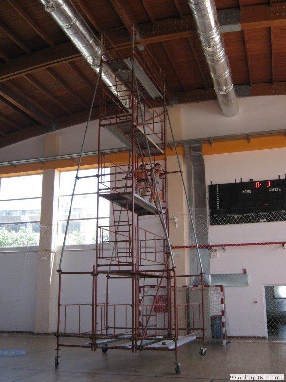Mobile scaffold tower on wheels