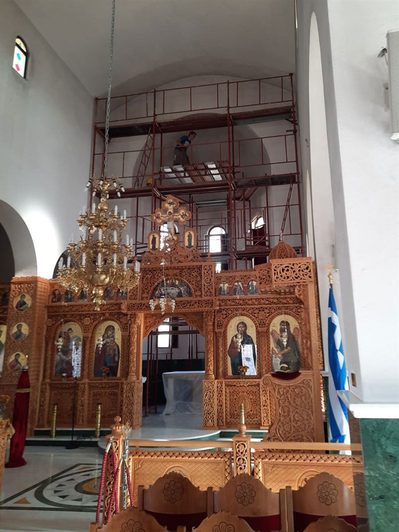 Scaffolding for icon painting in a church